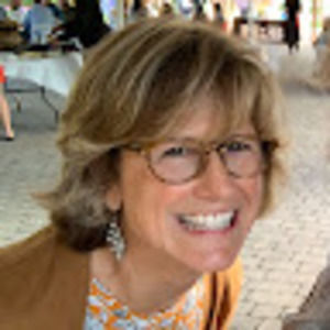 Meet your Posher, Debbie